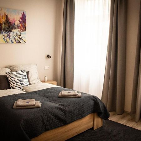 Loli Apartman Мішкольц Екстер'єр фото