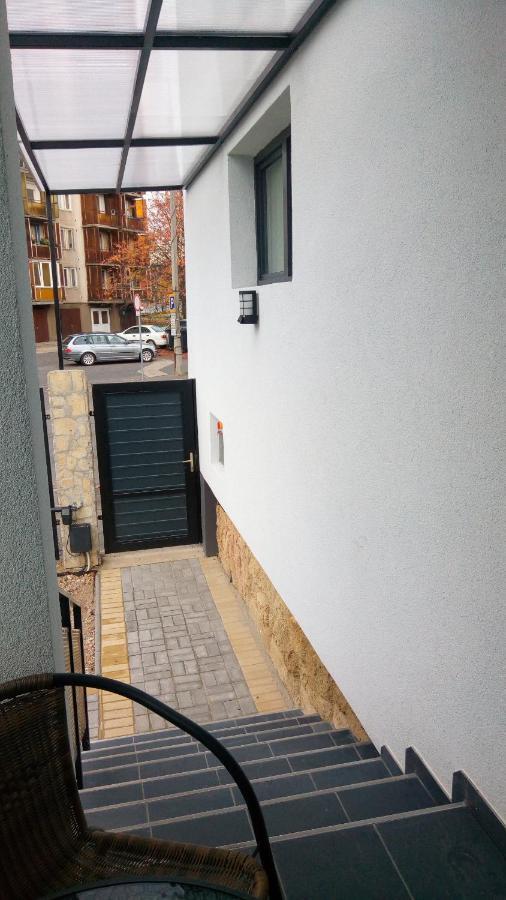 Loli Apartman Мішкольц Екстер'єр фото